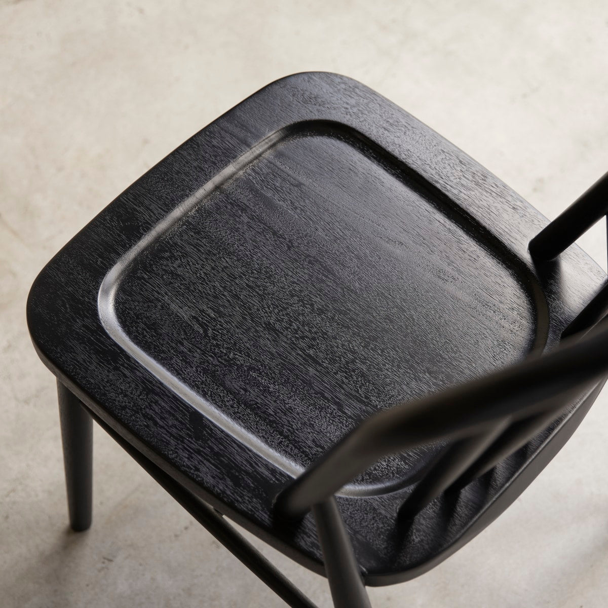Zoho Chair - Lakkadhaara