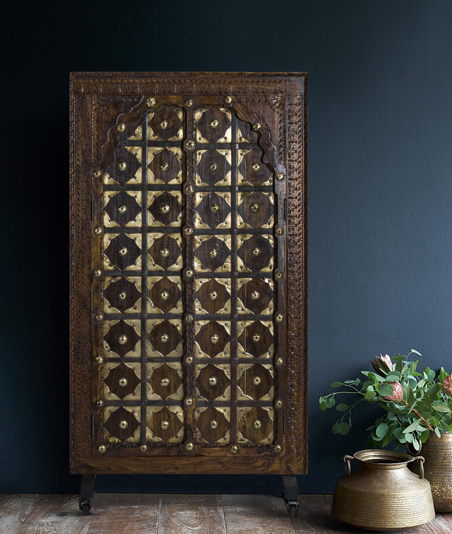 Aatish Carved Door - Lakkadhaara