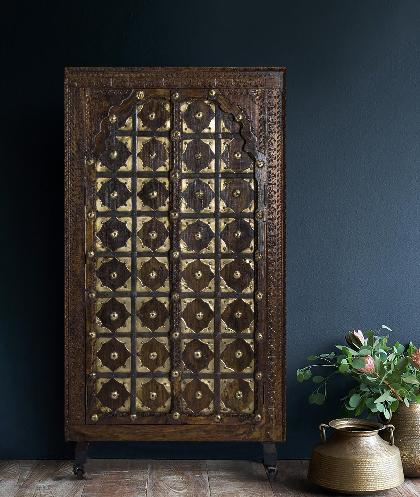 Aatish Carved Door - Lakkadhaara