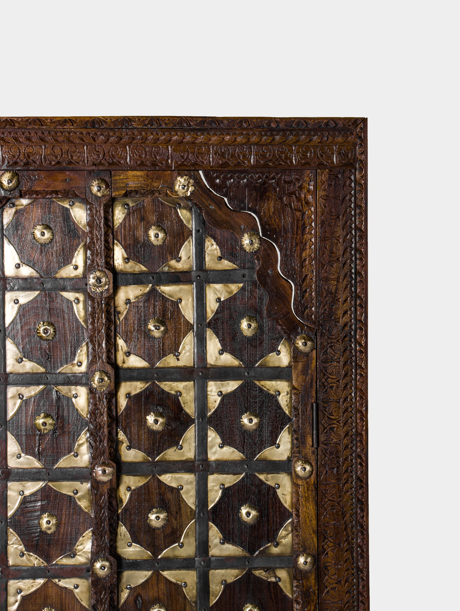 Aatish Carved Door - Lakkadhaara