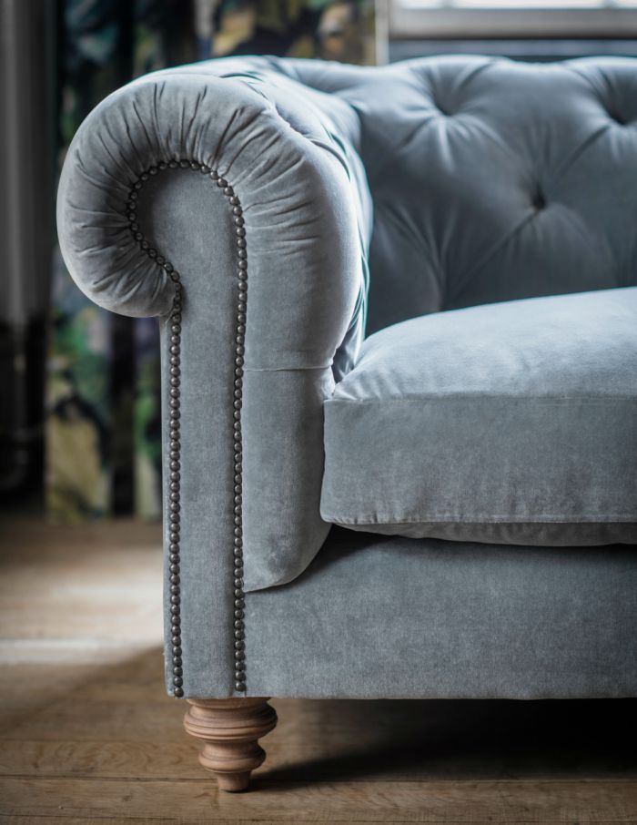Adonis Chesterfield Sofa - Lakkadhaara