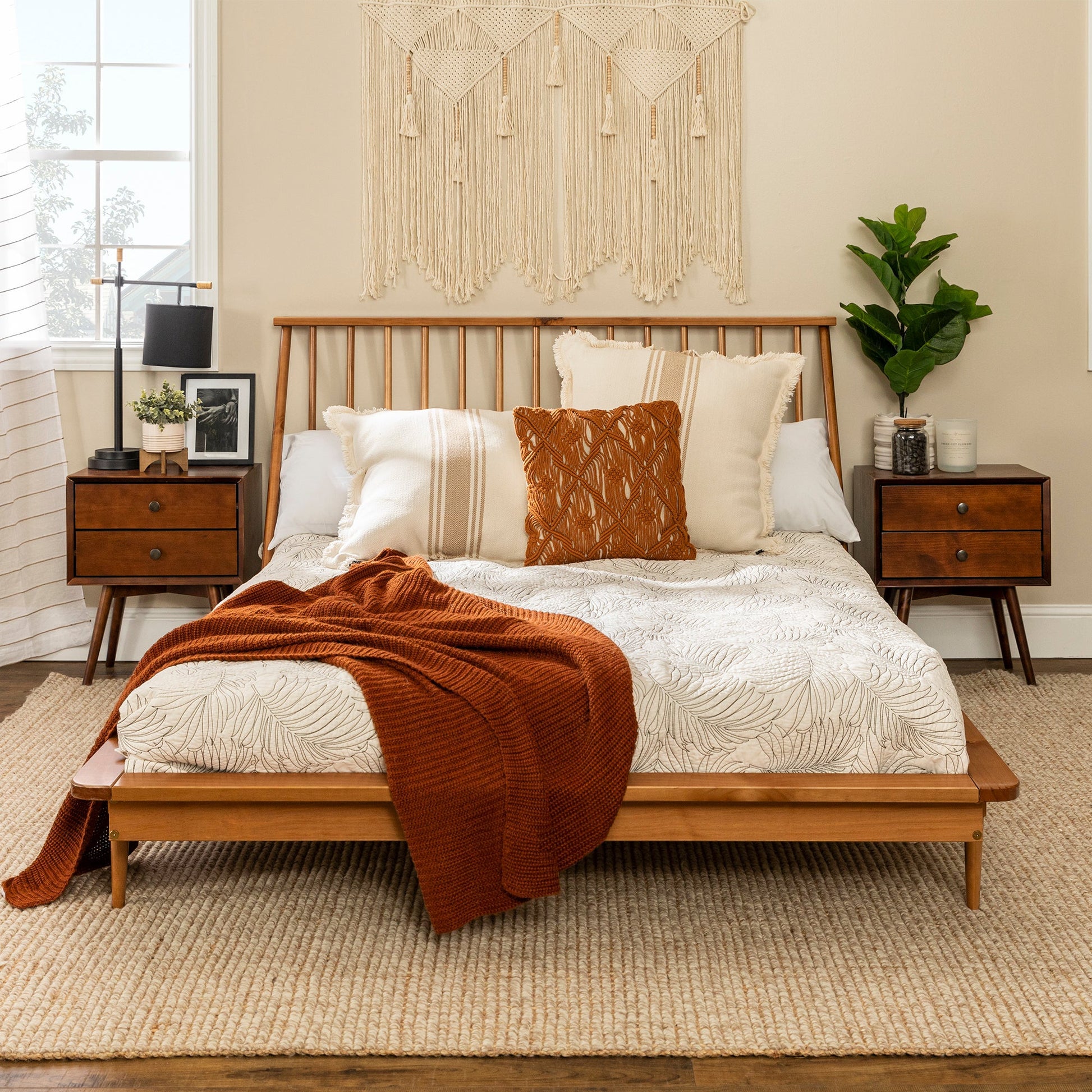 Ameya Solid Wood Queen Bed - Lakkadhaara