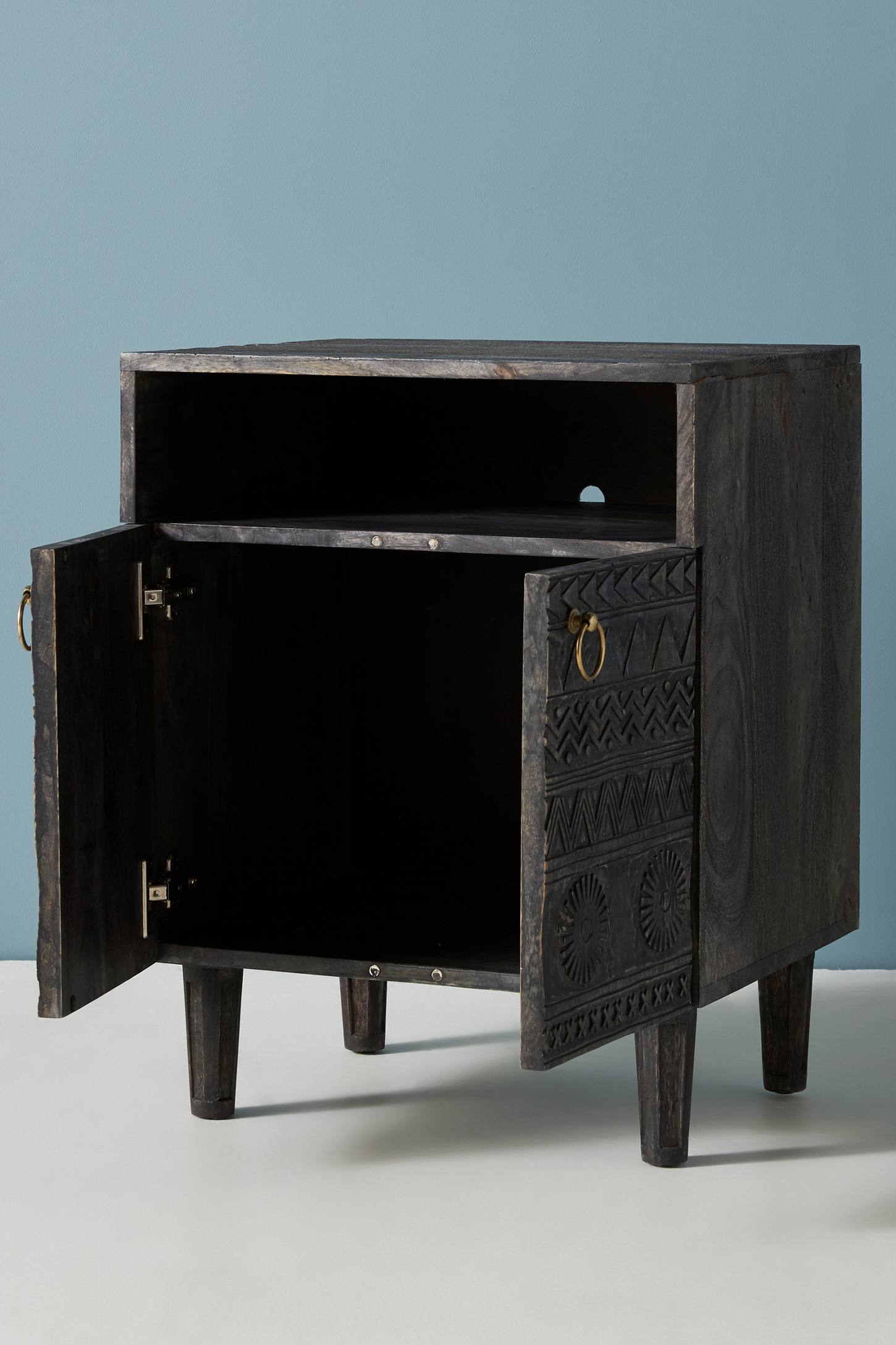 Apollo Carved Mango Wood Bed Side - Lakkadhaara