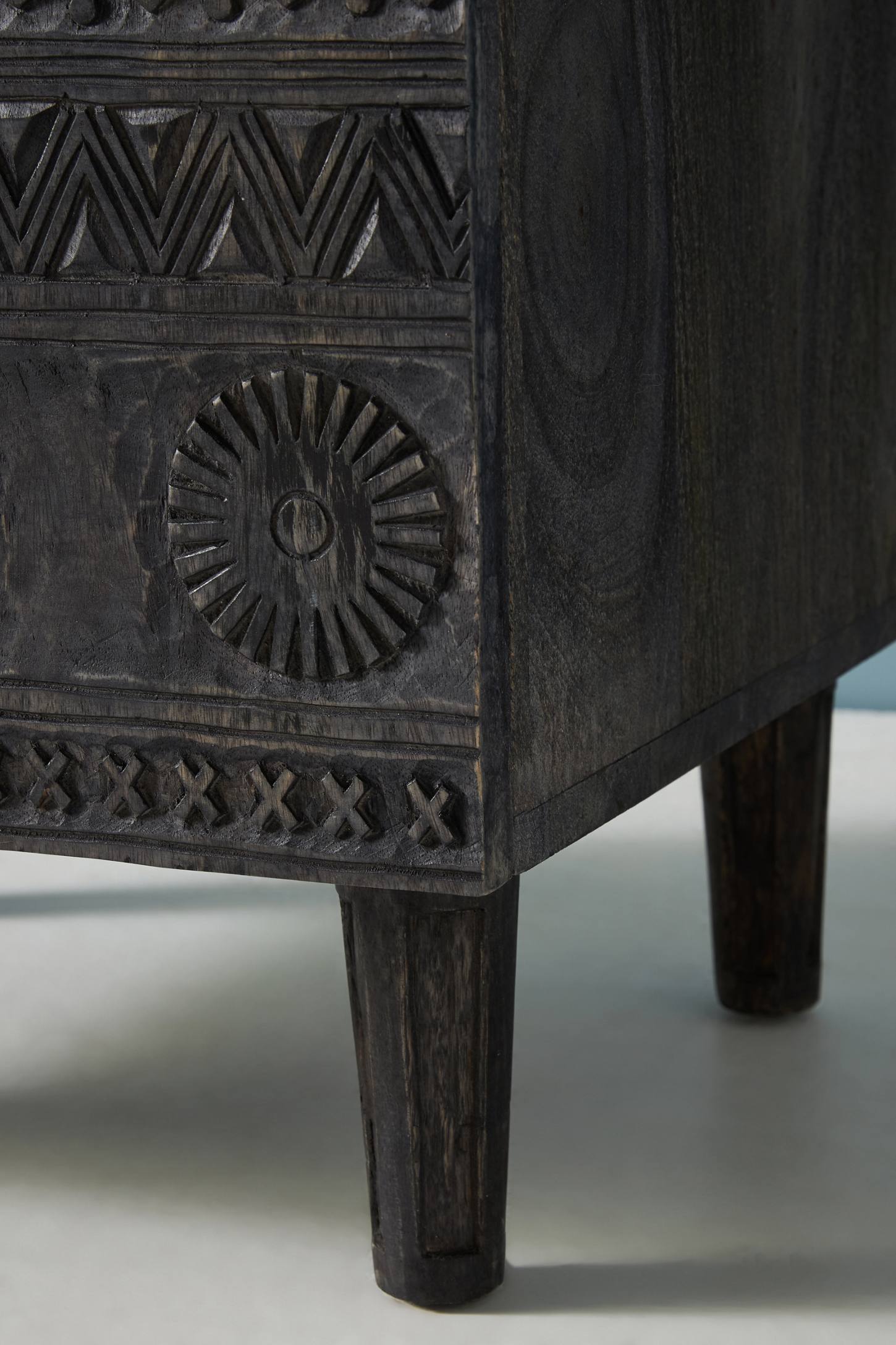Apollo Carved Mango Wood Bed Side - Lakkadhaara