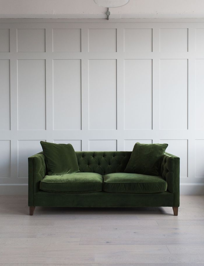Argus Button-and-Stud Sofa - Lakkadhaara