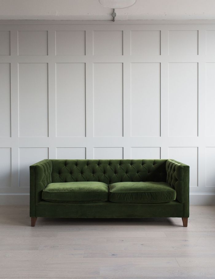 Argus Button-and-Stud Sofa - Lakkadhaara