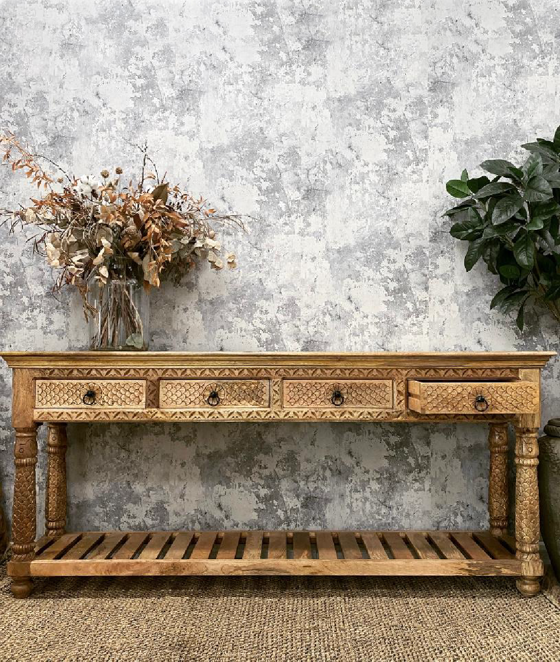 Carved Long Console - Lakkadhaara
