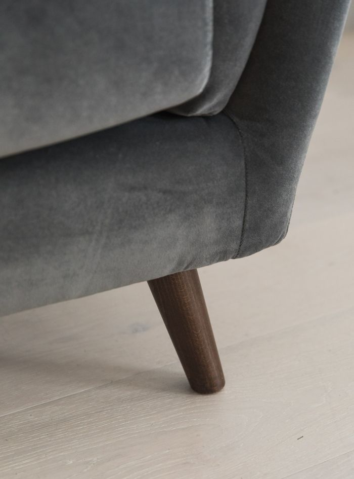 Coventry Armchair - Lakkadhaara