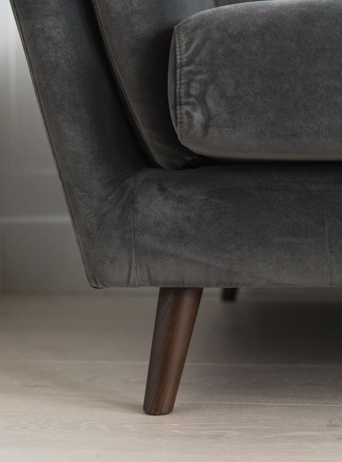 Coventry Armchair - Lakkadhaara