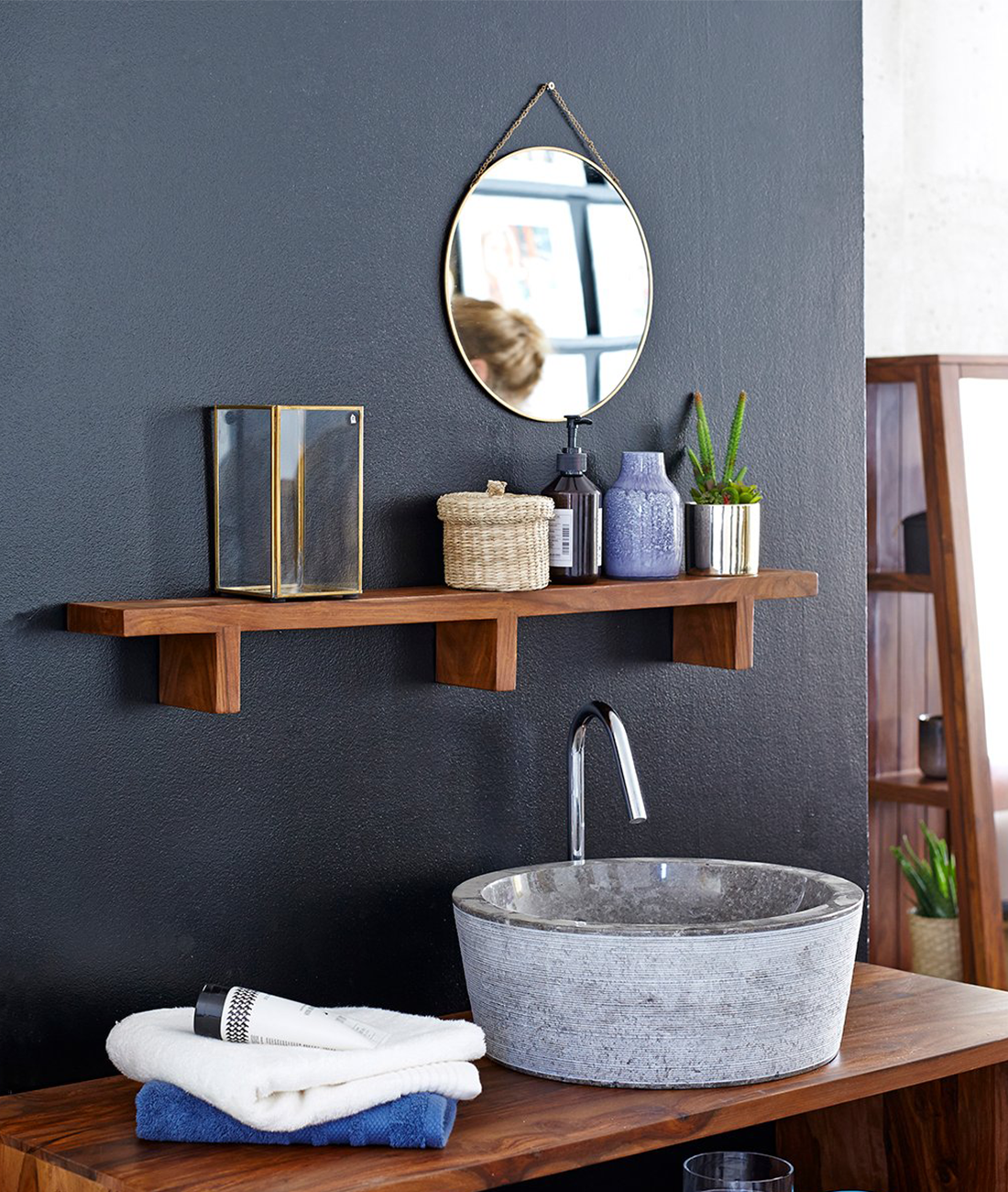 Damon Sheesham Wall Rack - Lakkadhaara