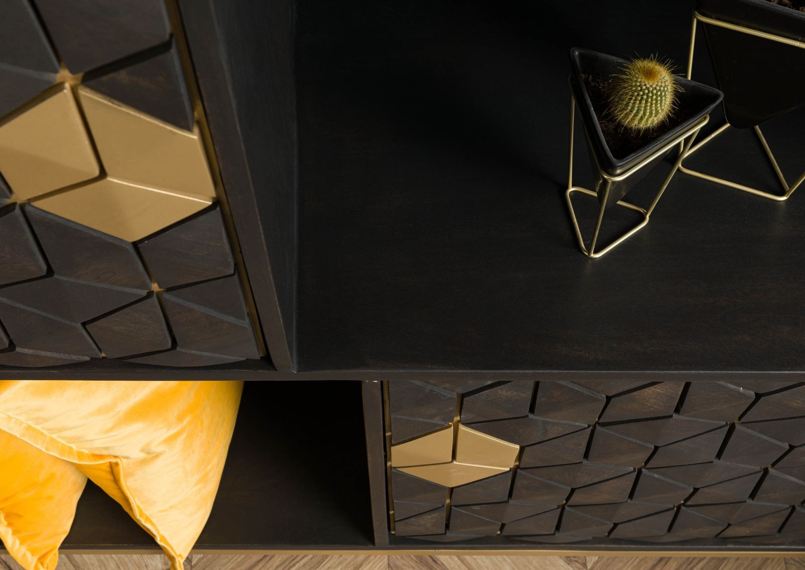 Diamond Bookcase - Lakkadhaara