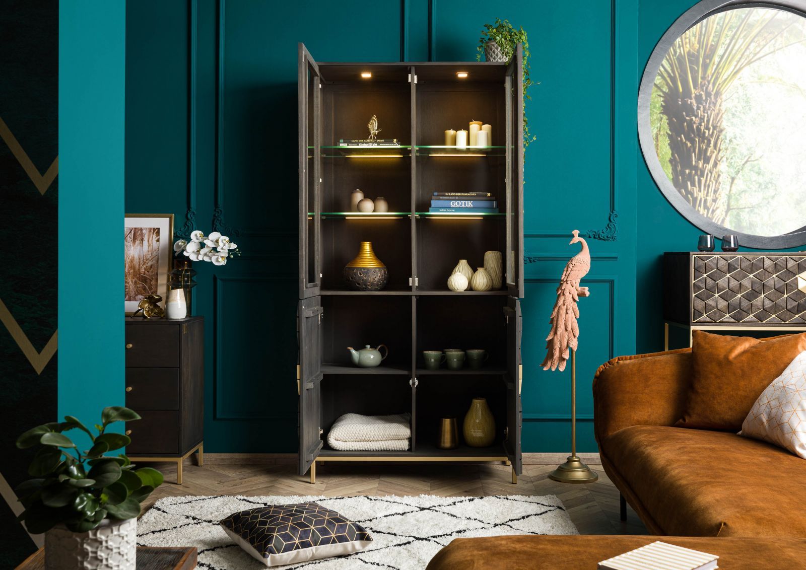 Diamond Cupboard - Lakkadhaara