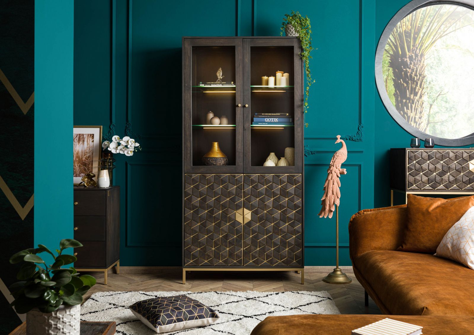 Diamond Cupboard - Lakkadhaara
