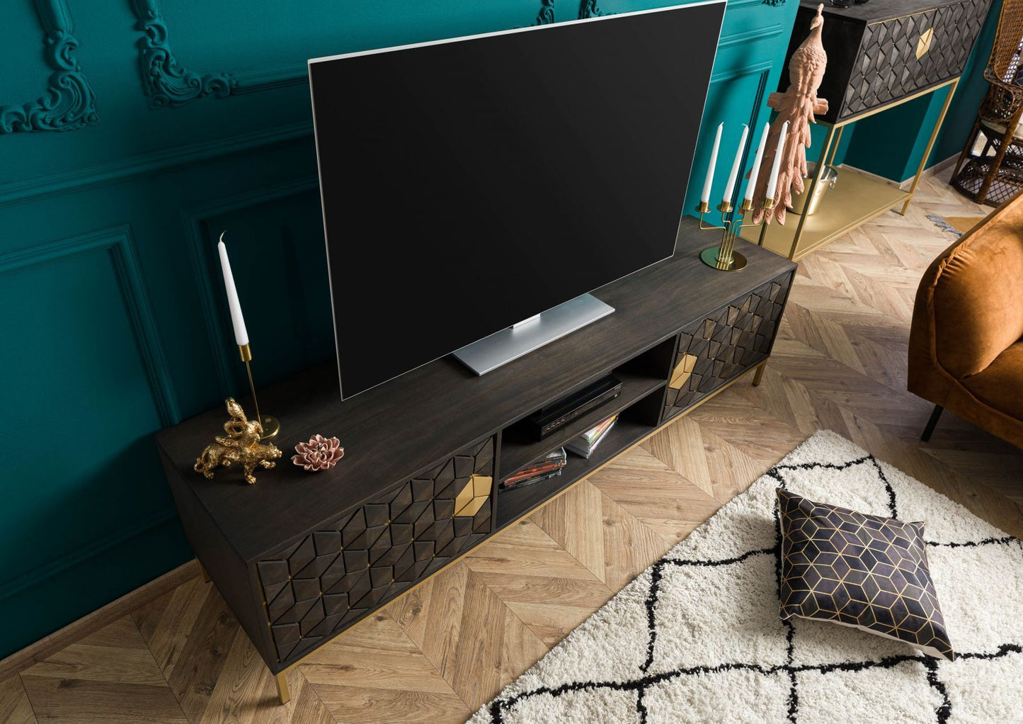 Diamond Tv Cabinet - Lakkadhaara