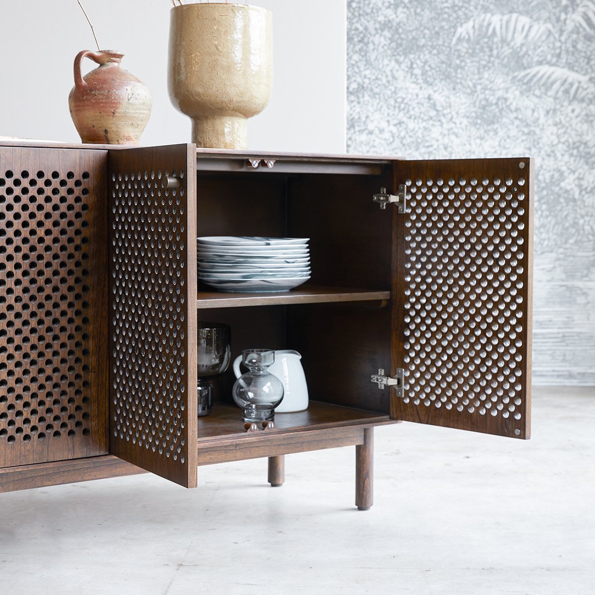 Helios Sideboard - Lakkadhaara