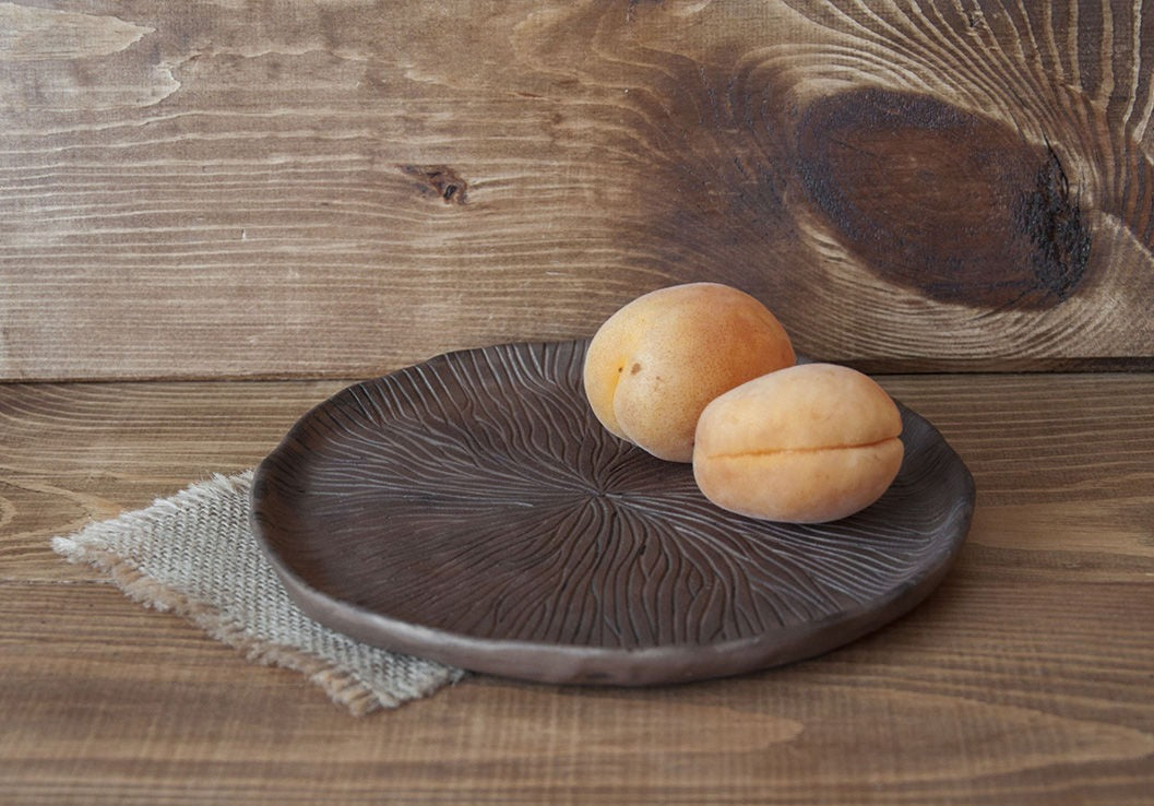 Kayo Serving Plate - Lakkadhaara