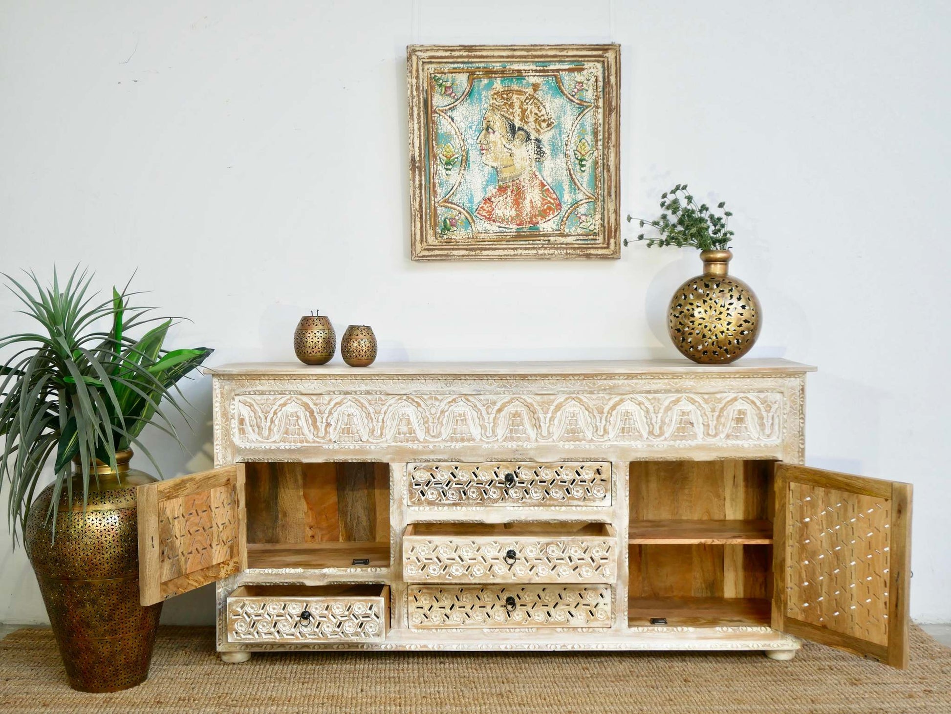 Magnum Sideboard - Lakkadhaara