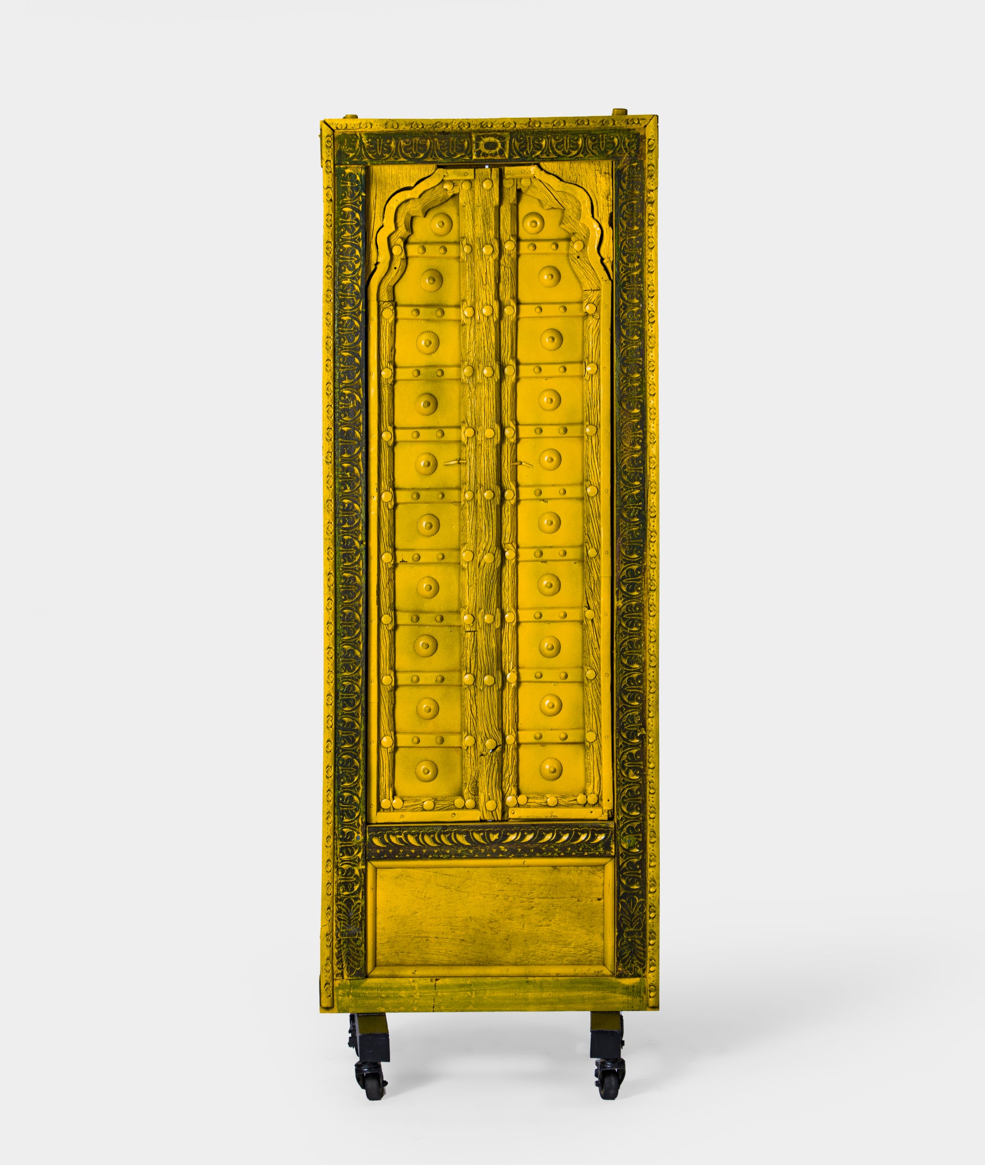 Minion Carved Door - Lakkadhaara