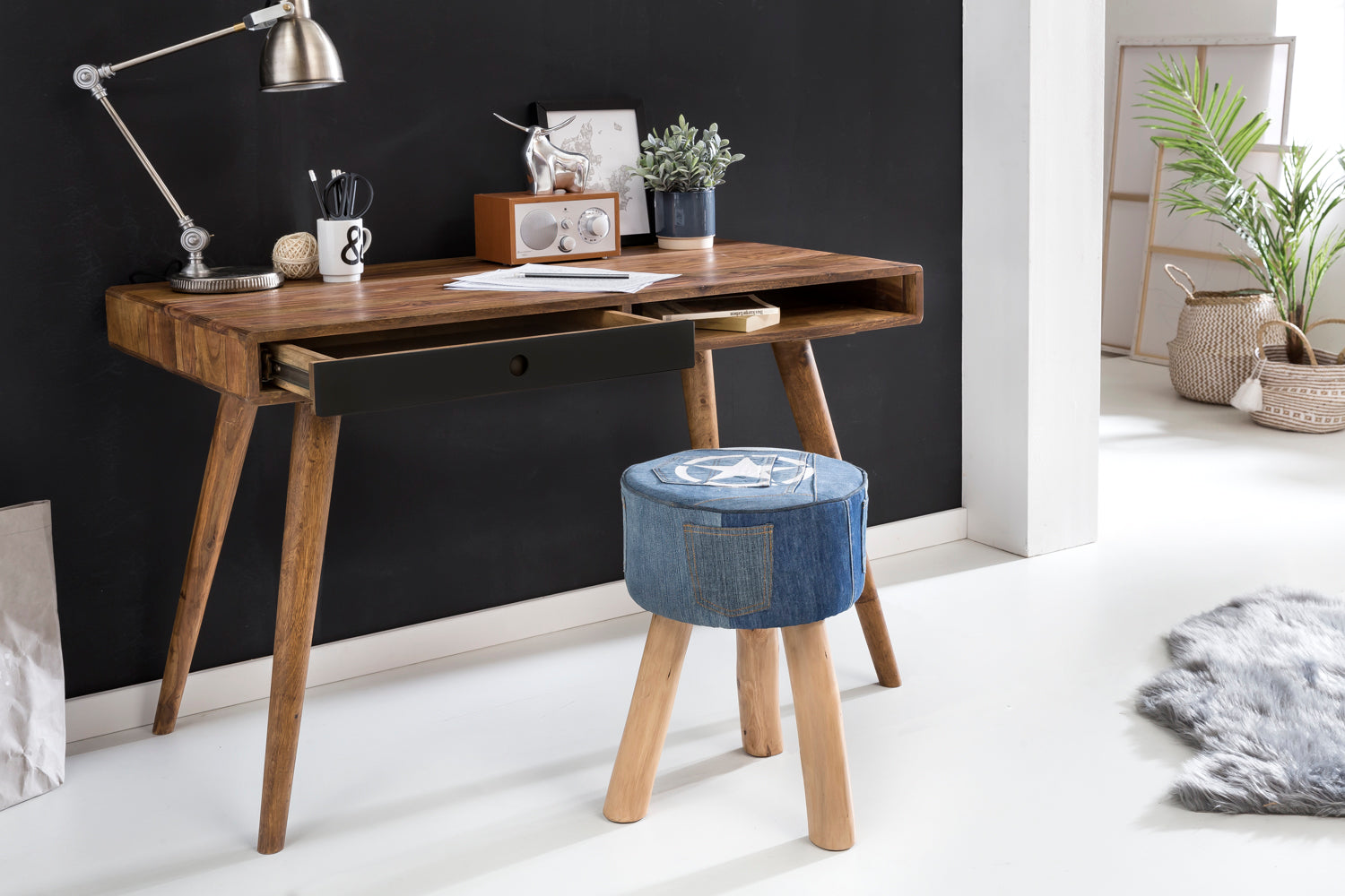 Porto Solid Wood Study Table - Lakkadhaara