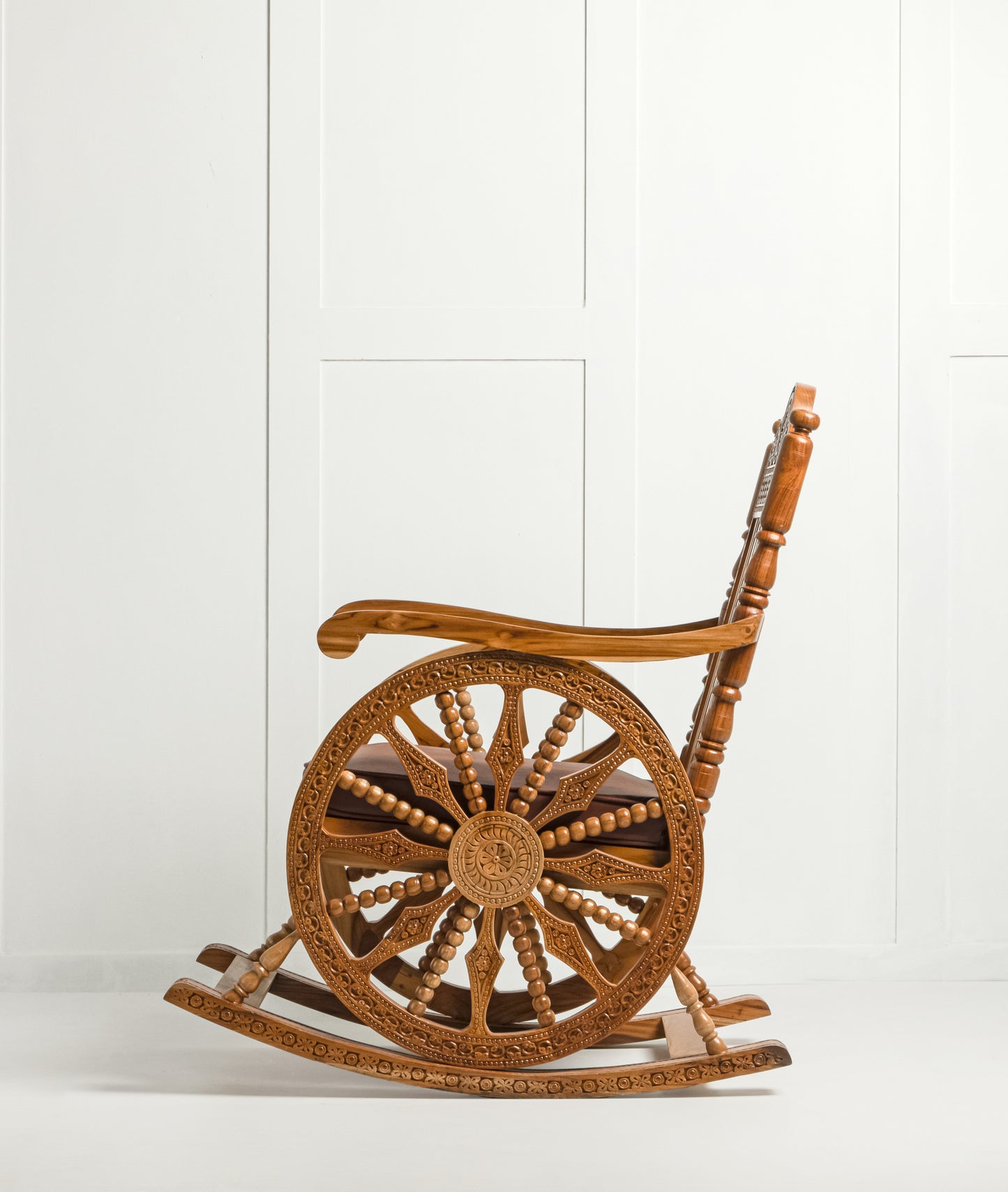 Rama Rocking Chair - Lakkadhaara