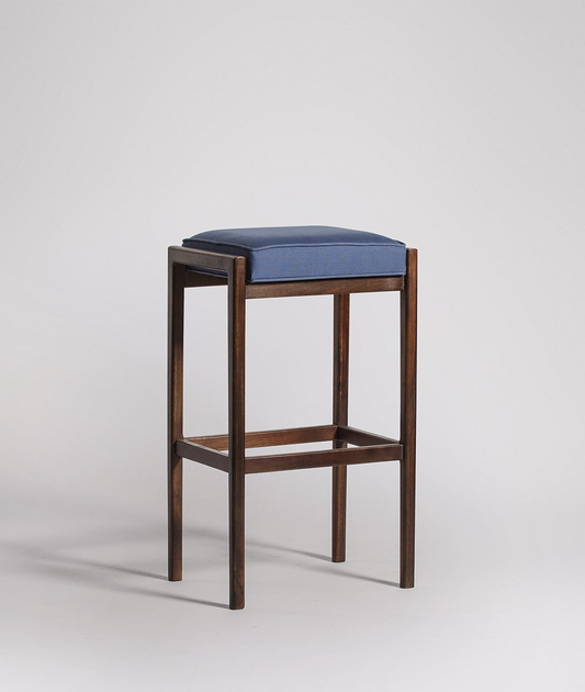 Remus Bar Stool - Lakkadhaara