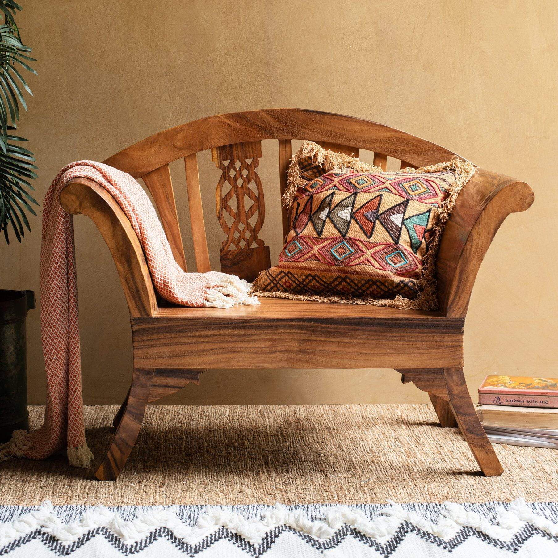 Storyteller's Chair - Lakkadhaara