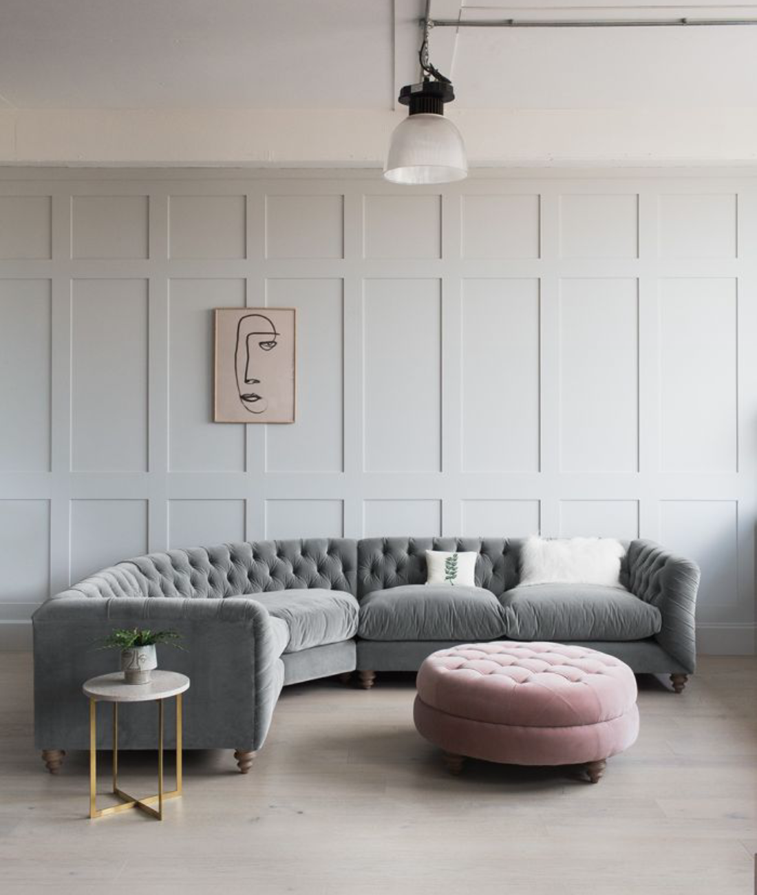 Theseus Chesterfield Corner Sofa - Lakkadhaara