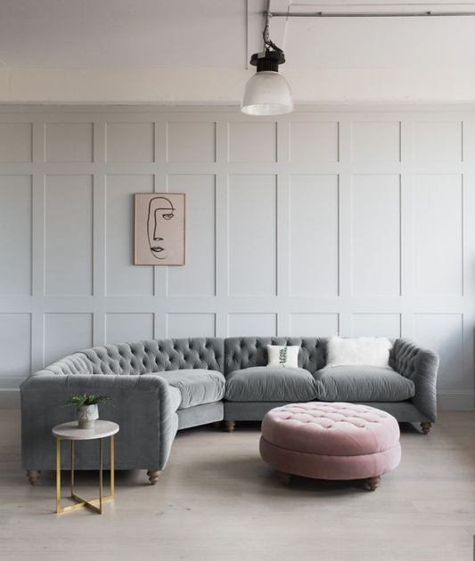 Theseus Chesterfield Corner Sofa - Lakkadhaara