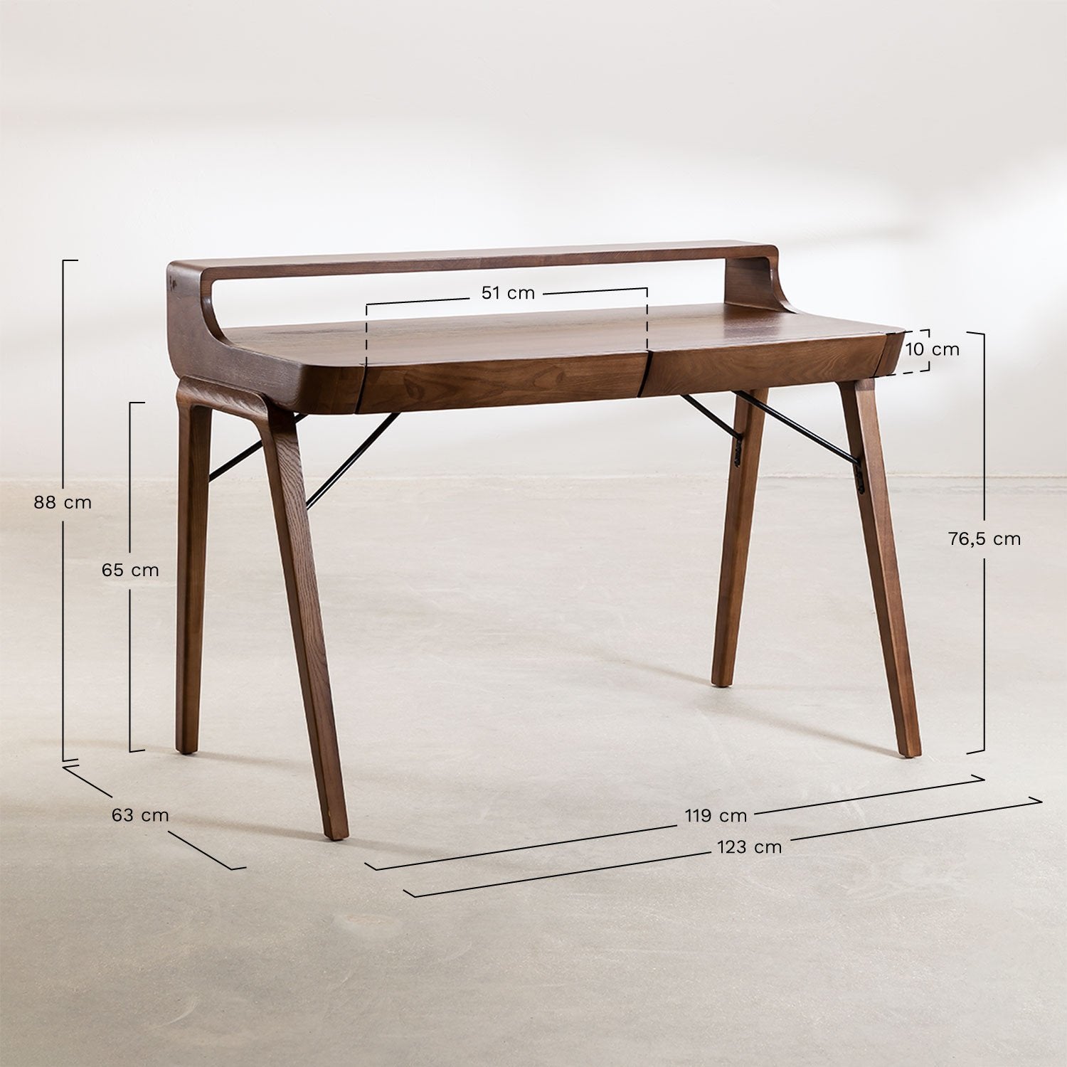 Zeus Study Table - Lakkadhaara