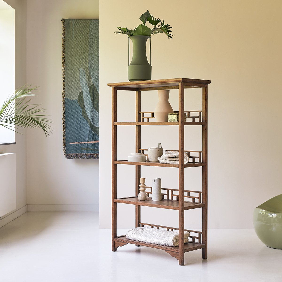 Zoe Bookshelf - Lakkadhaara